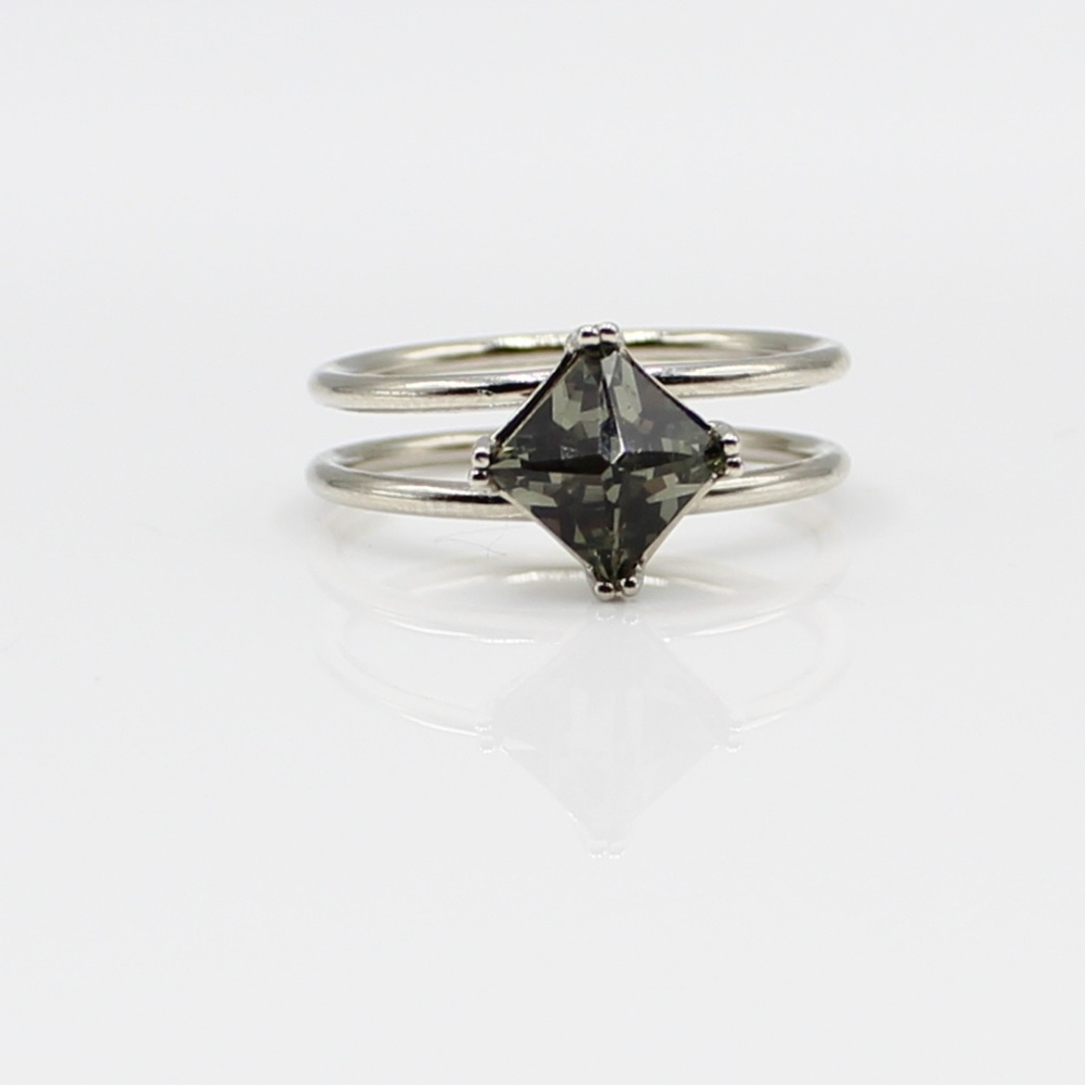 Beautiful Swarovski double band ring - Picture 5 of 6